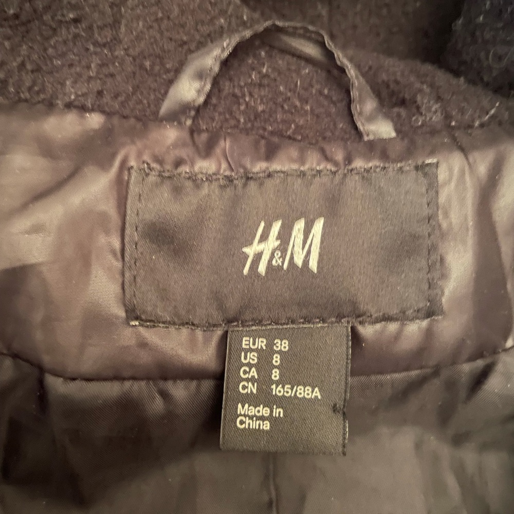 H&M Puffer Jacket - Picture 4 of 4